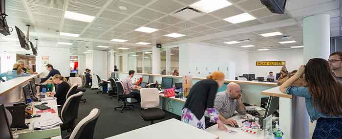 DU-HOC-UC-APMCollegeofBusinessandCommunication8.jpg