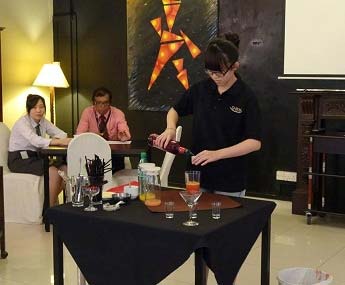du-hoc-singapore-shrm-02.jpg