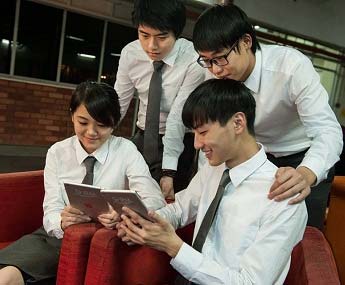 du-hoc-singapore-shrm-03.jpg